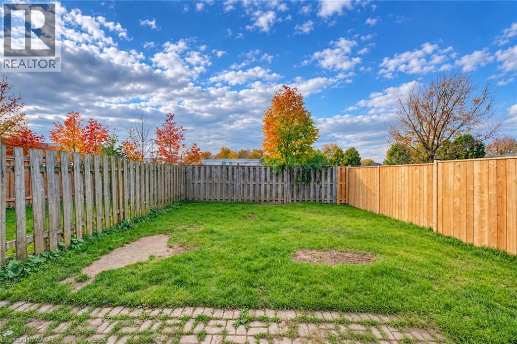 145 Activa Avenue, Kitchener, Ontario  N2E 3T3 - Photo 5 - 40873612