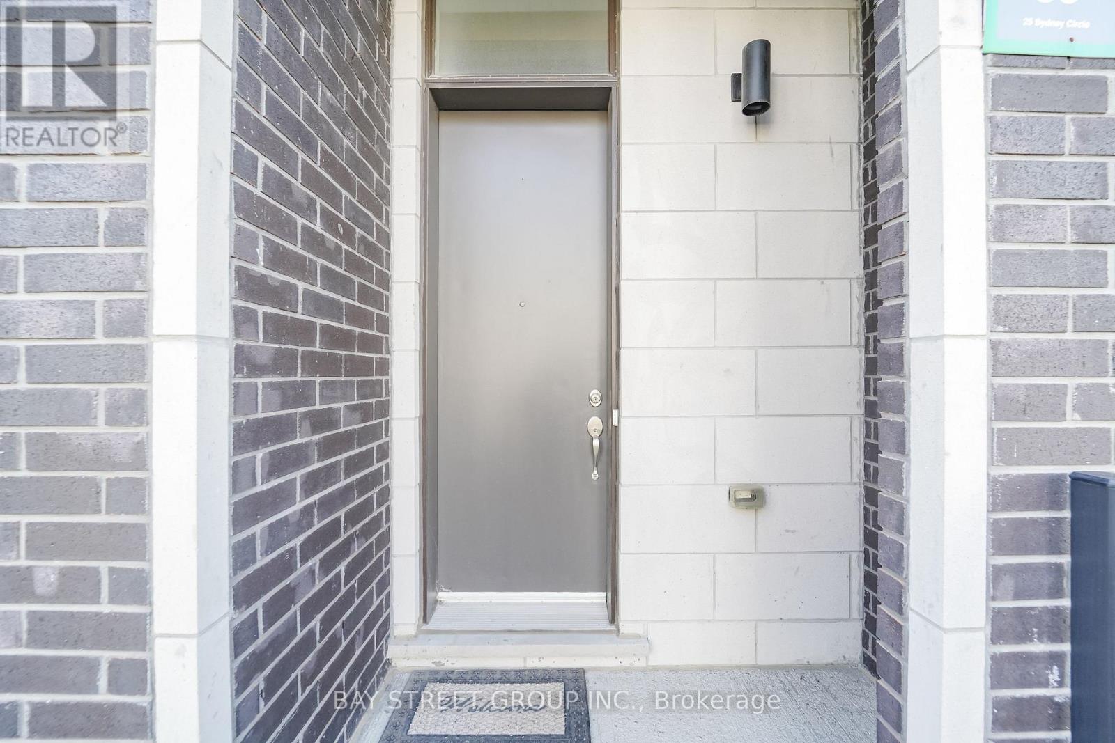 25 Sydney Circle, Vaughan, Ontario  L4H 4R2 - Photo 6 - N14105732