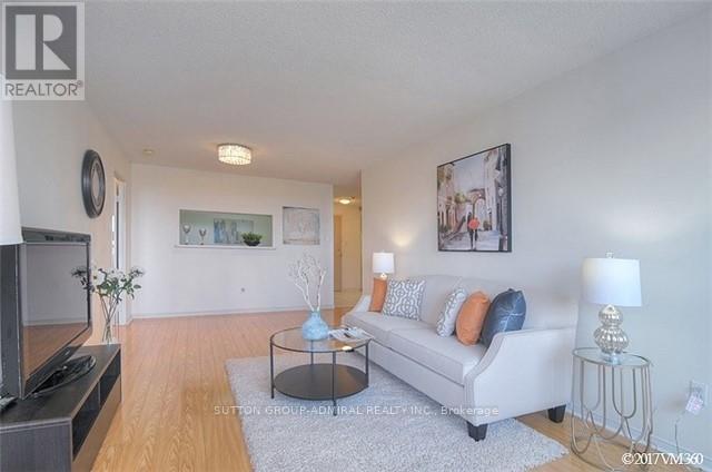 1002 - 11 Townsgate Drive, Vaughan, Ontario  L4J 8G4 - Photo 9 - N13879484
