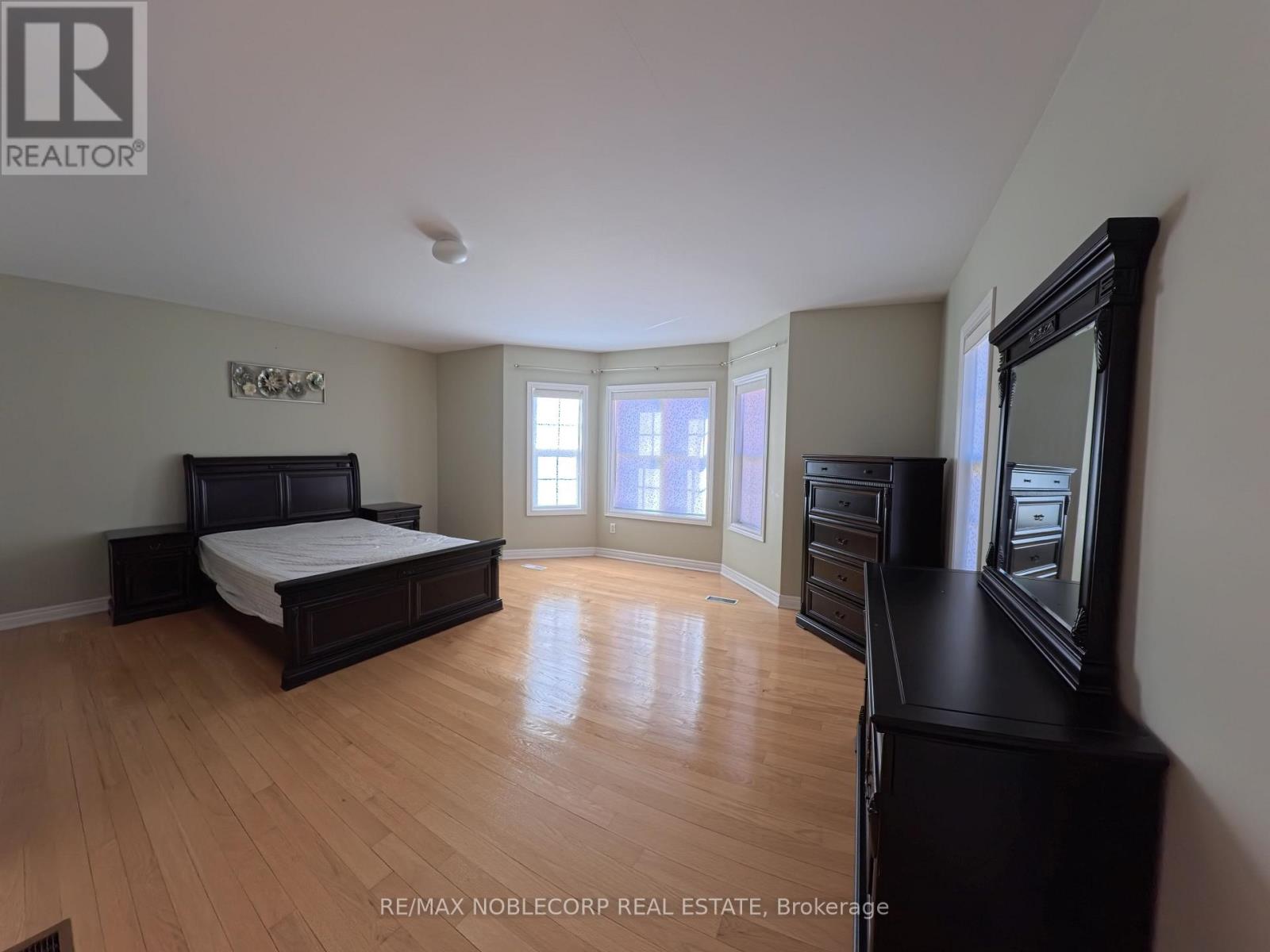 71 Barleyfield Road, Brampton, Ontario  L6R 2E5 - Photo 13 - W14114348