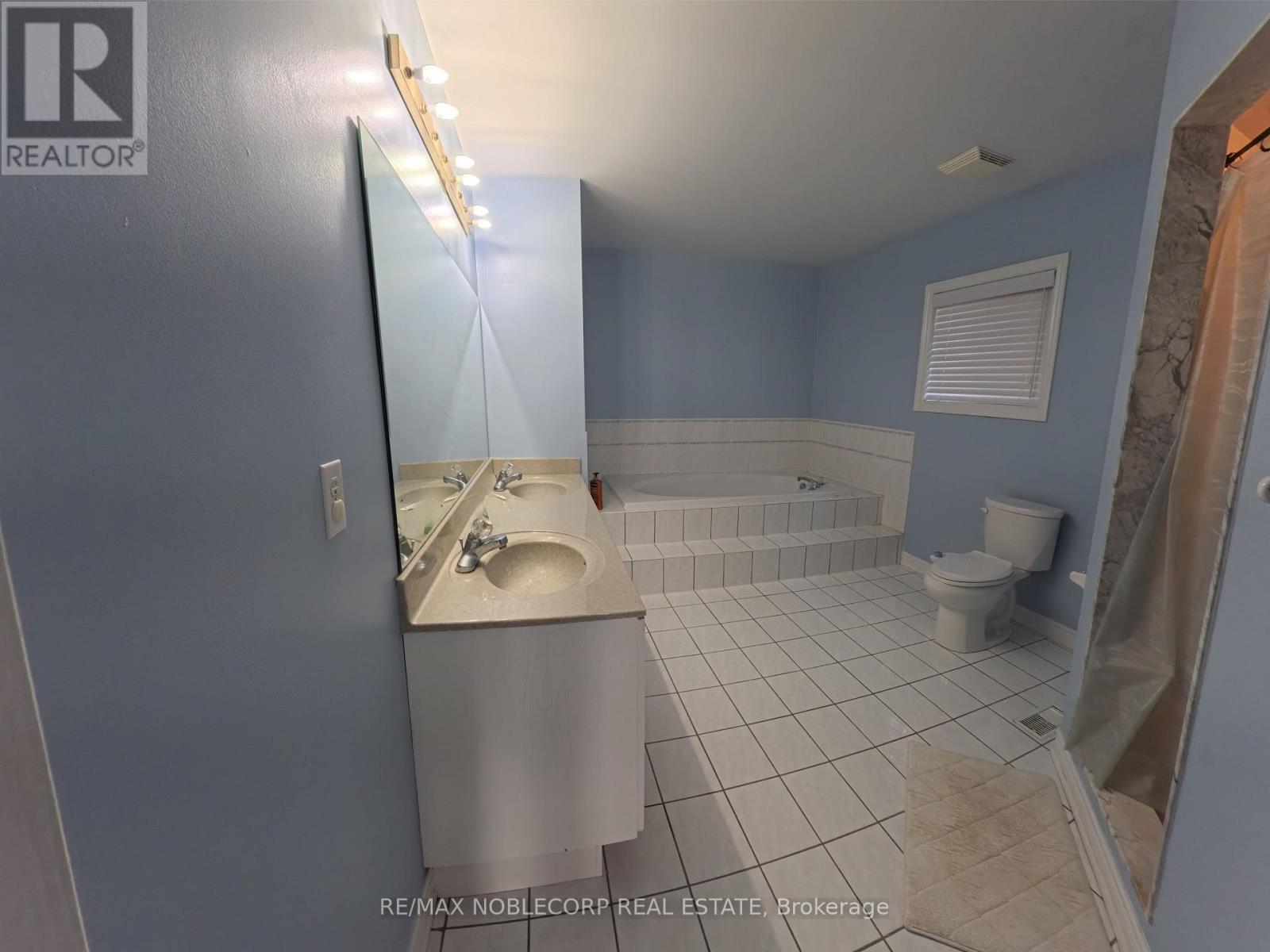 71 Barleyfield Road, Brampton, Ontario  L6R 2E5 - Photo 15 - W14114348