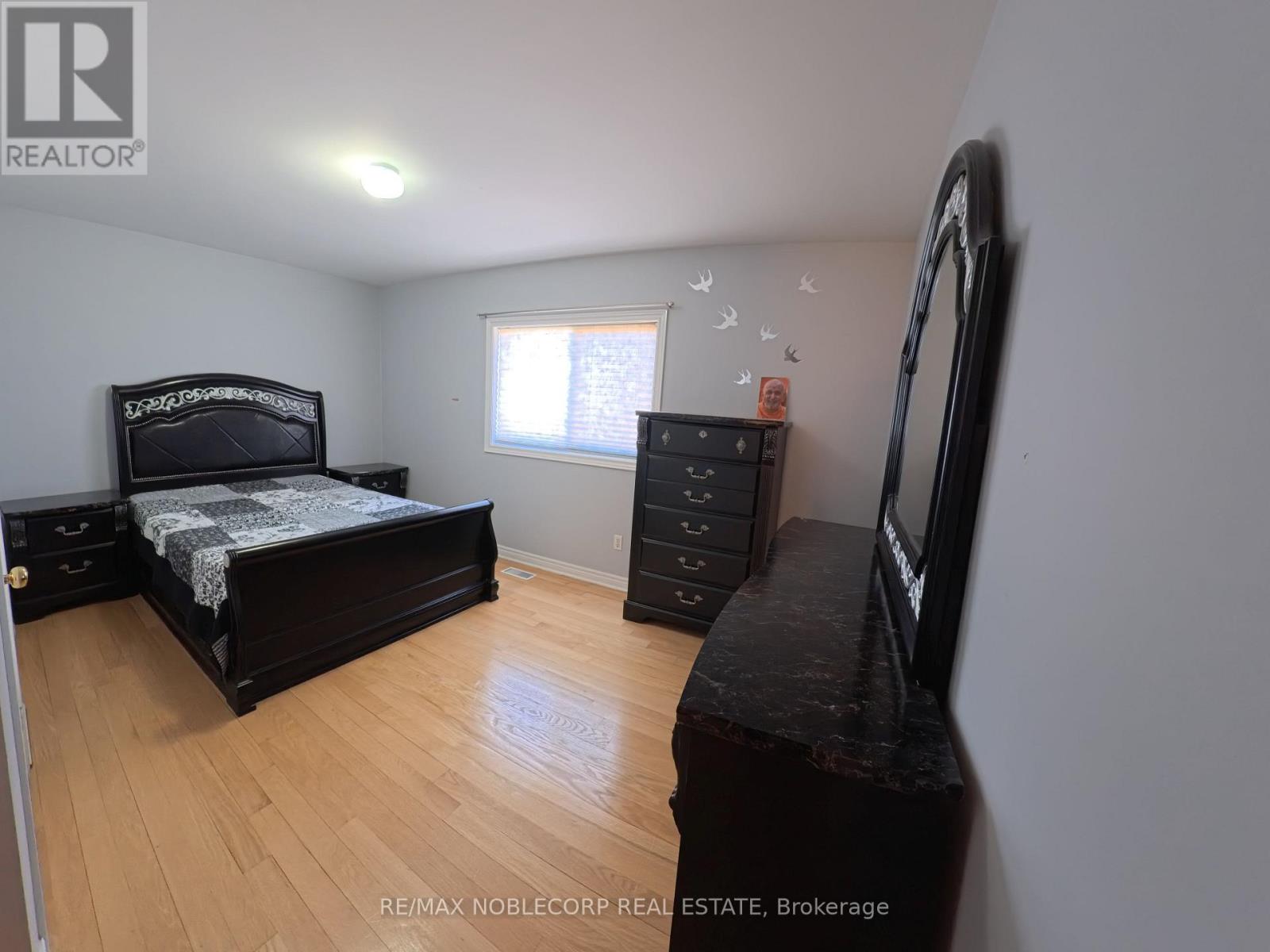 71 Barleyfield Road, Brampton, Ontario  L6R 2E5 - Photo 9 - W14114348