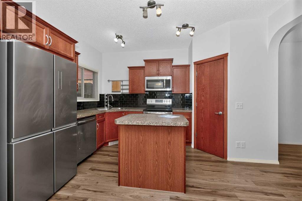 71 Evansford Circle Nw, Calgary, Alberta  T3P 0B1 - Photo 14 - A2345027