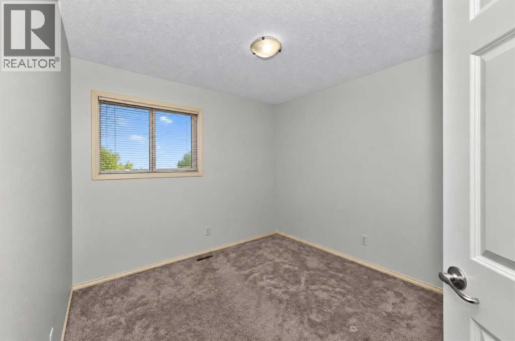 71 Evansford Circle Nw, Calgary, Alberta  T3P 0B1 - Photo 25 - A2345027