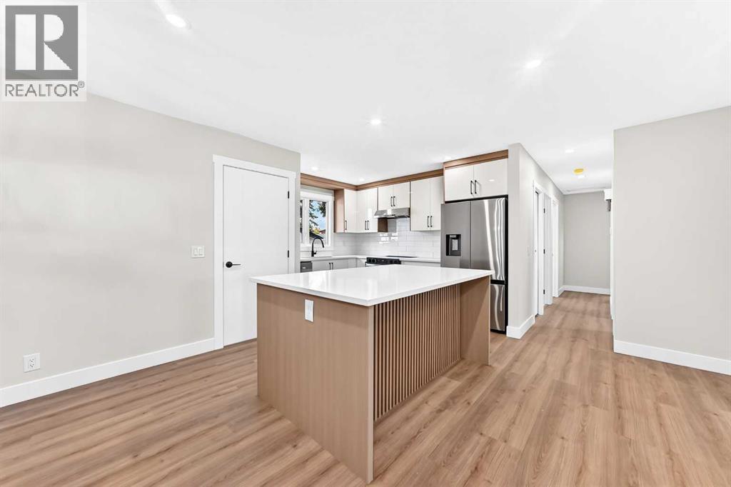 3320 60 Street Ne, Calgary, Alberta  T1Y 3S9 - Photo 4 - A2350237