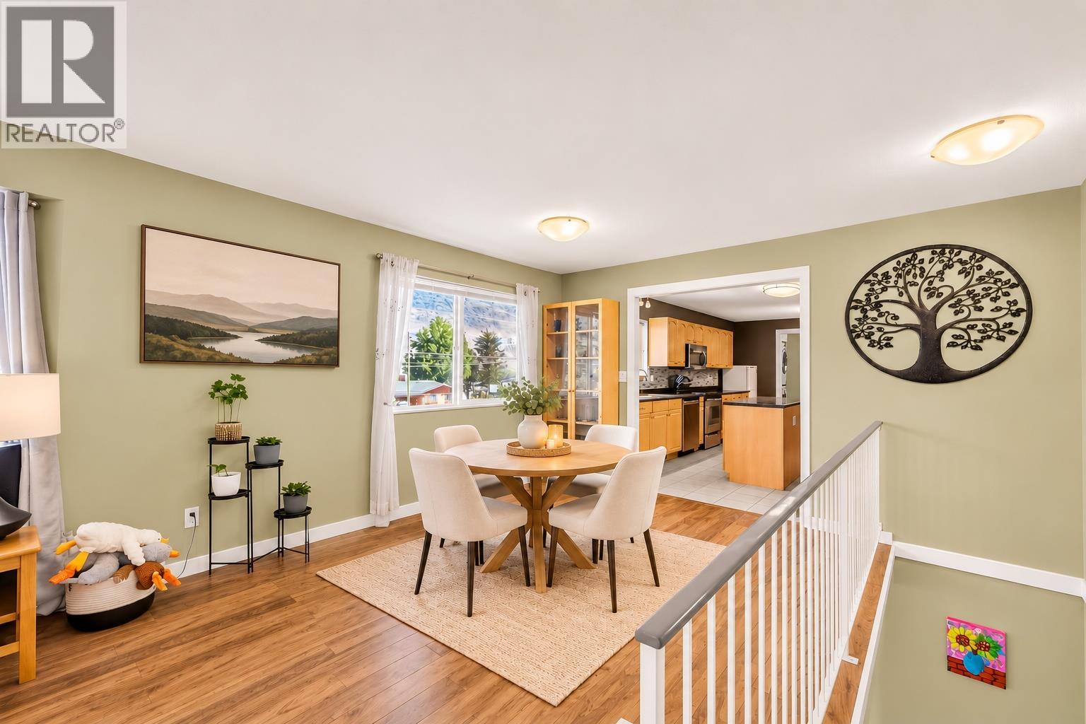 2045 Valleyview Drive, Kamloops, British Columbia  V2C 4C3 - Photo 7 - 10404384