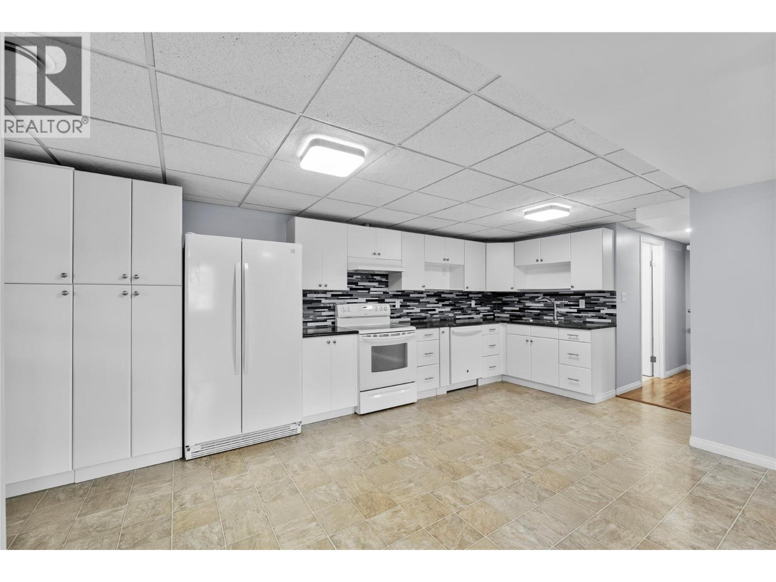 2045 Valleyview Drive, Kamloops, British Columbia  V2C 4C3 - Photo 45 - 10404384