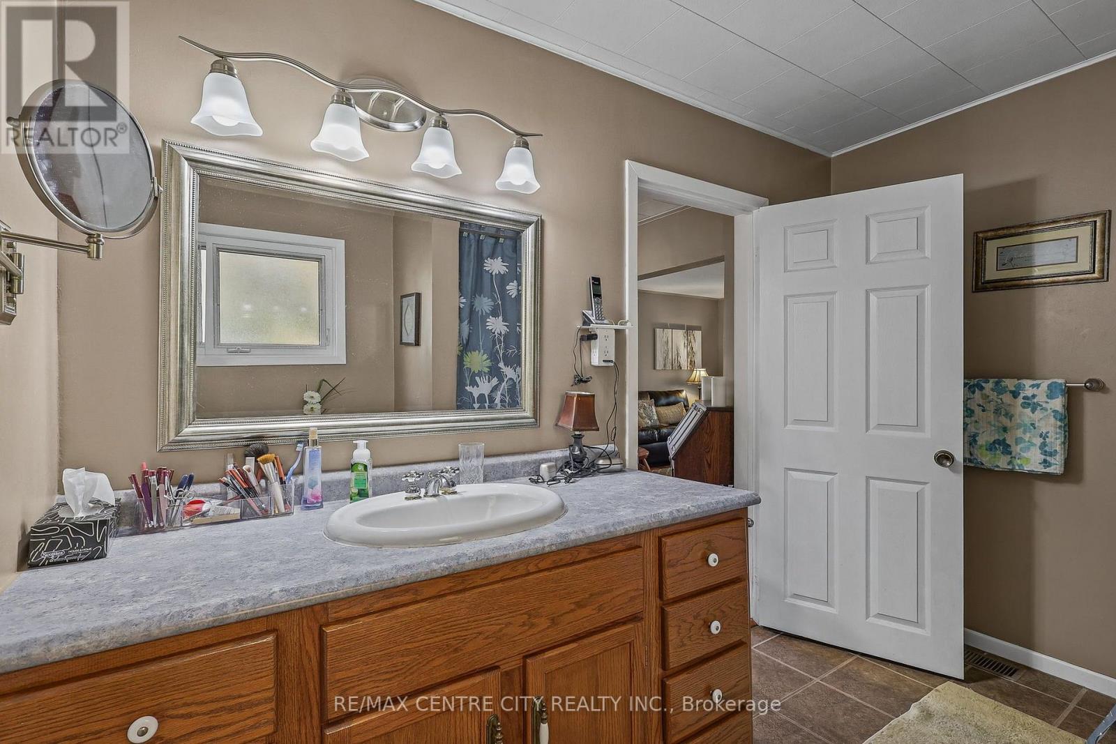 9200 Springwater Road, Malahide, Ontario  N5P 3S7 - Photo 20 - X14086264