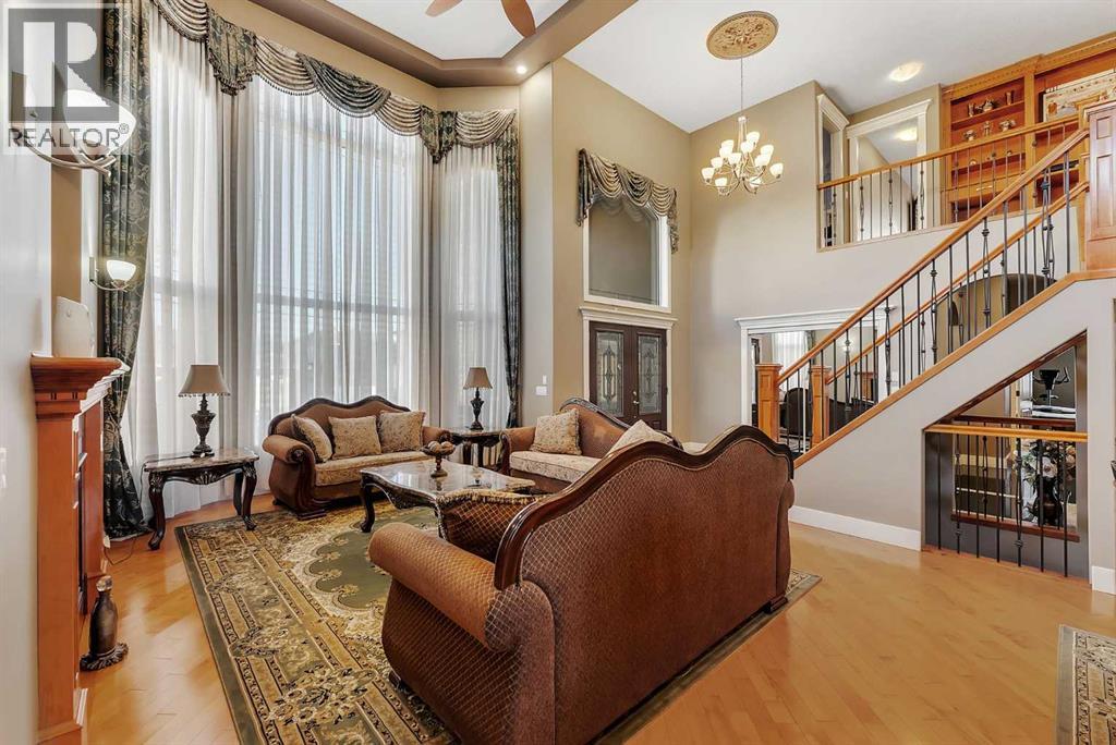 220 East Lakeview Place