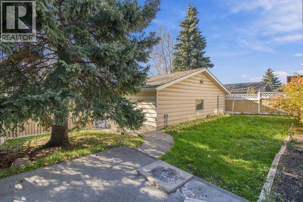 3037 Doverbrook Road Se, Calgary, Alberta  T2B 2L4 - Photo 35 - A2354495