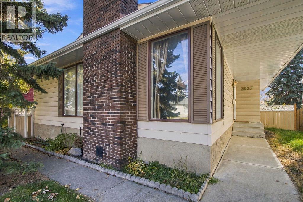 3037 Doverbrook Road Se, Calgary, Alberta  T2B 2L4 - Photo 3 - A2354495