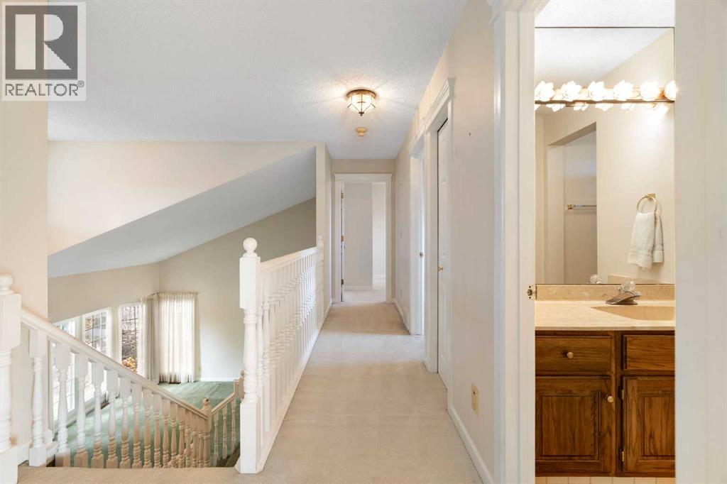 59 Stranraer Place Sw, Calgary, Alberta T3H 1H5 - Photo 33 - A2354513
