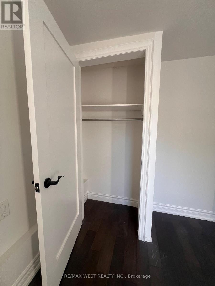 Upper - 181 Cedric Avenue, Toronto, Ontario  M6C 3X7 - Photo 6 - C14114448