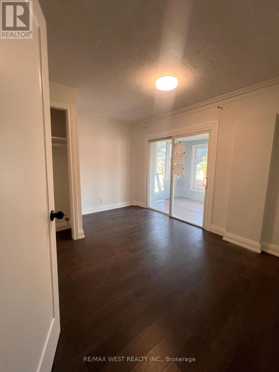 Main - 181 Cedric Avenue, Toronto, Ontario  M6C 3X7 - Photo 6 - C14114452