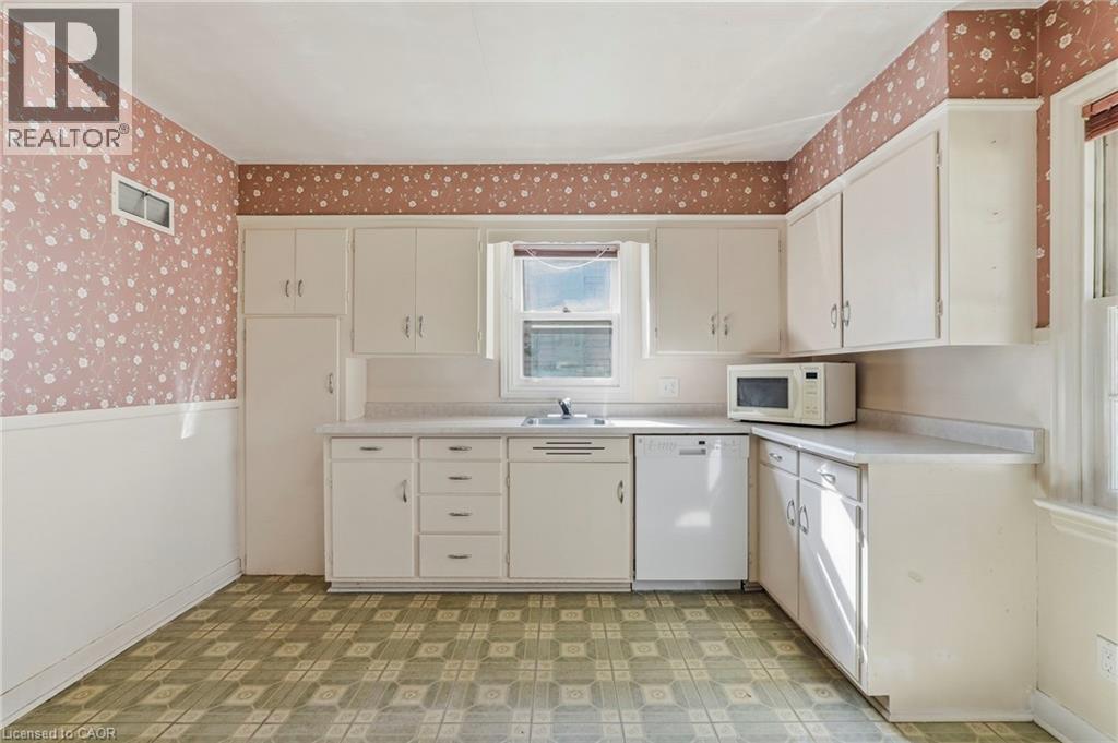 55 Lakeview Avenue, Grimsby, Ontario  L3M 3M3 - Photo 13 - 40873605