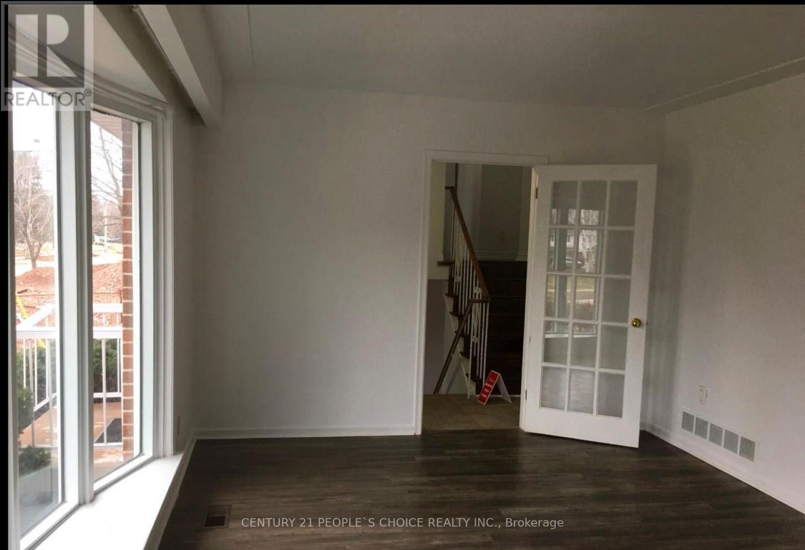 452 Stanfield Drive, Oakville, Ontario  L6L 3P9 - Photo 4 - W14114446