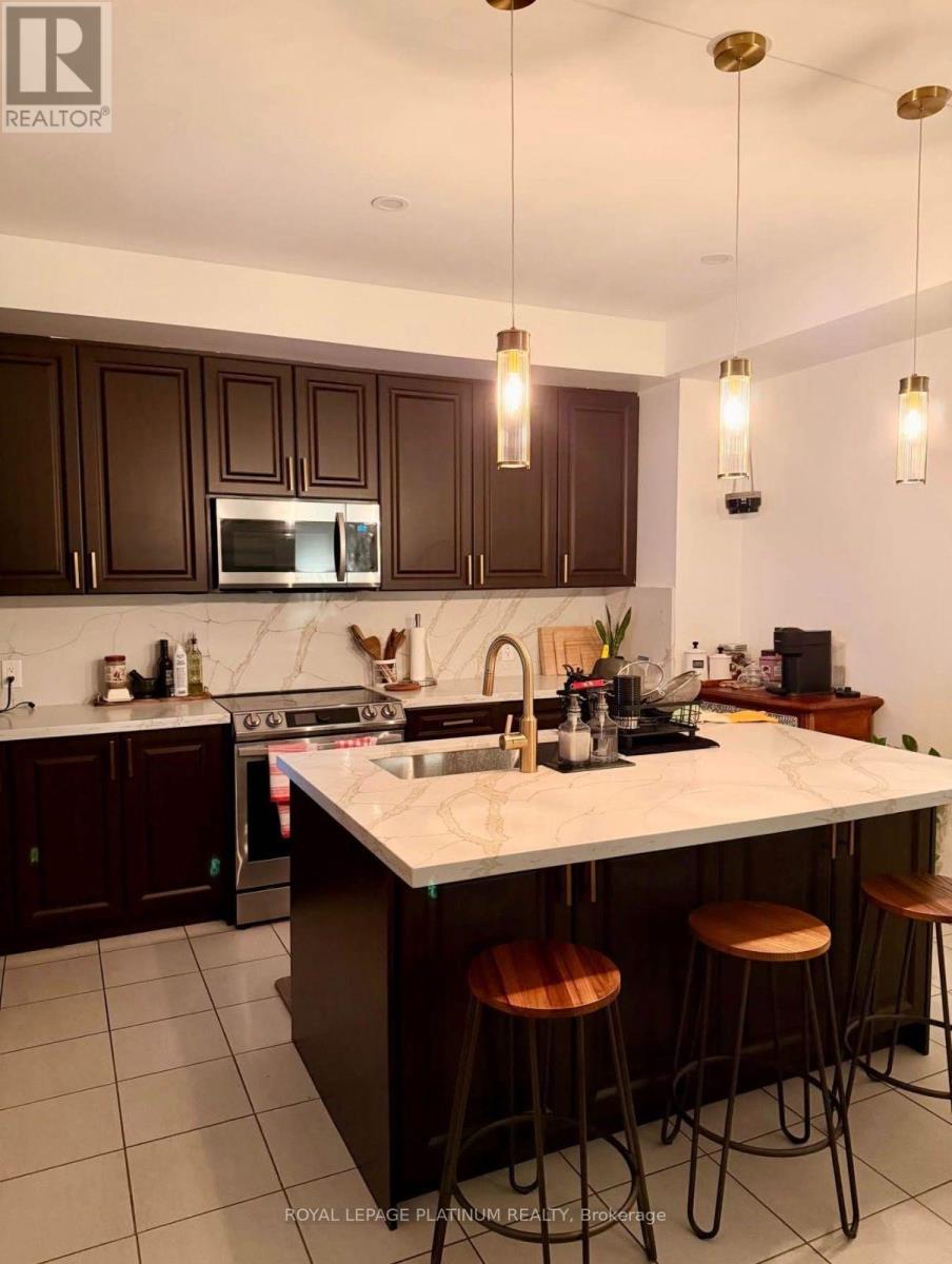 18 Lowes Hill Circle, Caledon, Ontario  L7C 4H5 - Photo 7 - W14114456