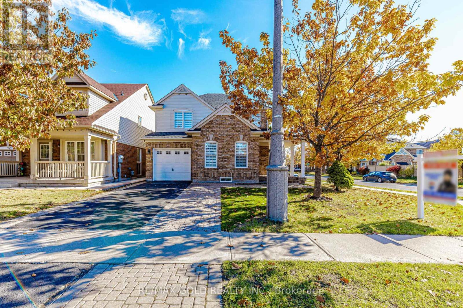 1 ORANGEGROVE DRIVE, Brampton, Ontario