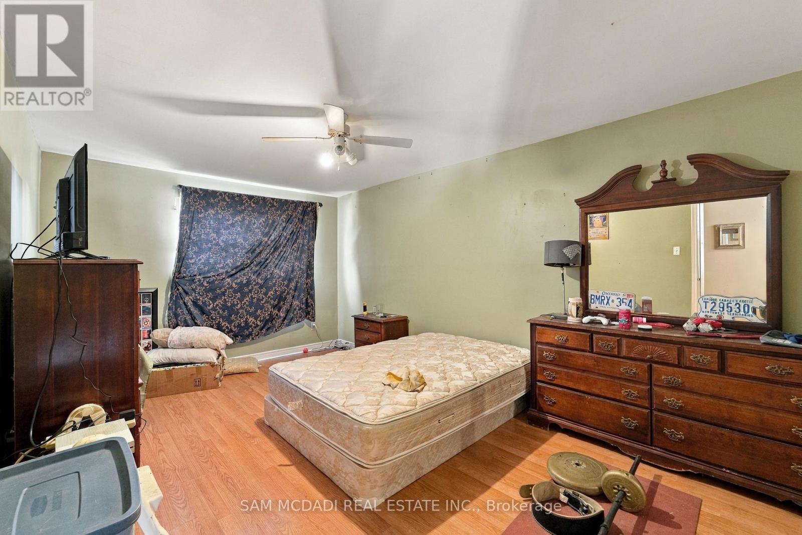 561 Tedwyn Drive, Mississauga, Ontario  L5A 1J8 - Photo 13 - W14114460