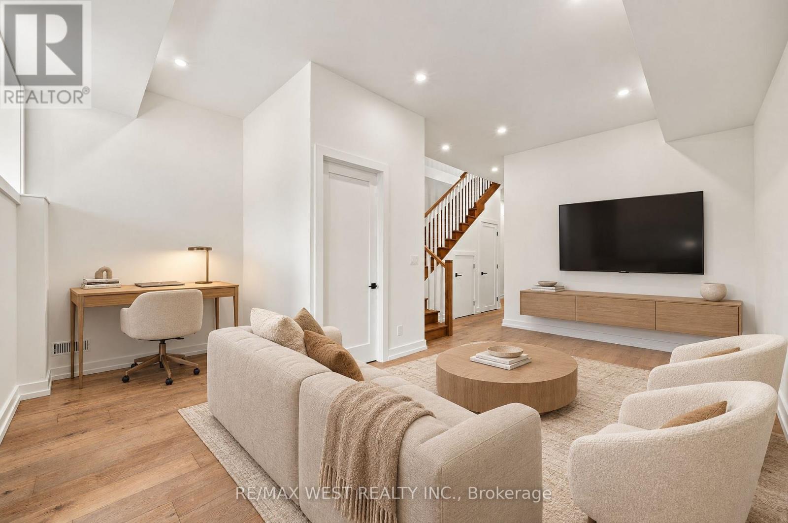 157 Aldercrest Avenue, Toronto, Ontario  M8W 4J2 - Photo 11 - W13906190