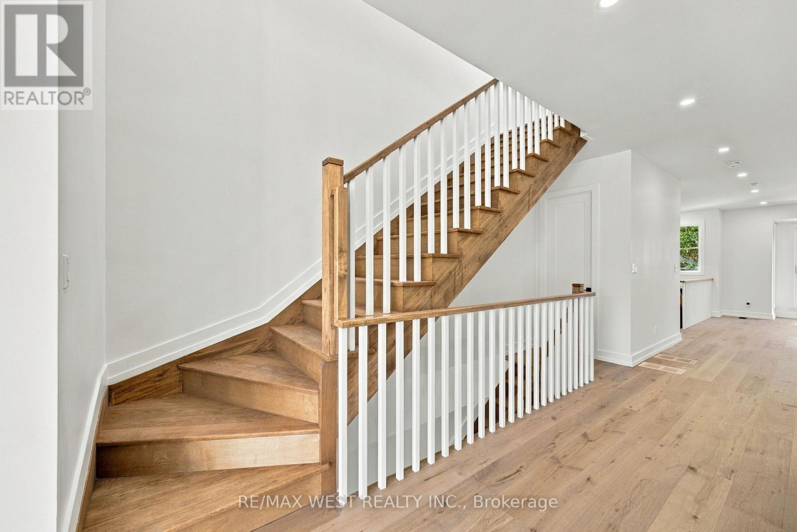 157 Aldercrest Avenue, Toronto, Ontario  M8W 4J2 - Photo 27 - W13906190