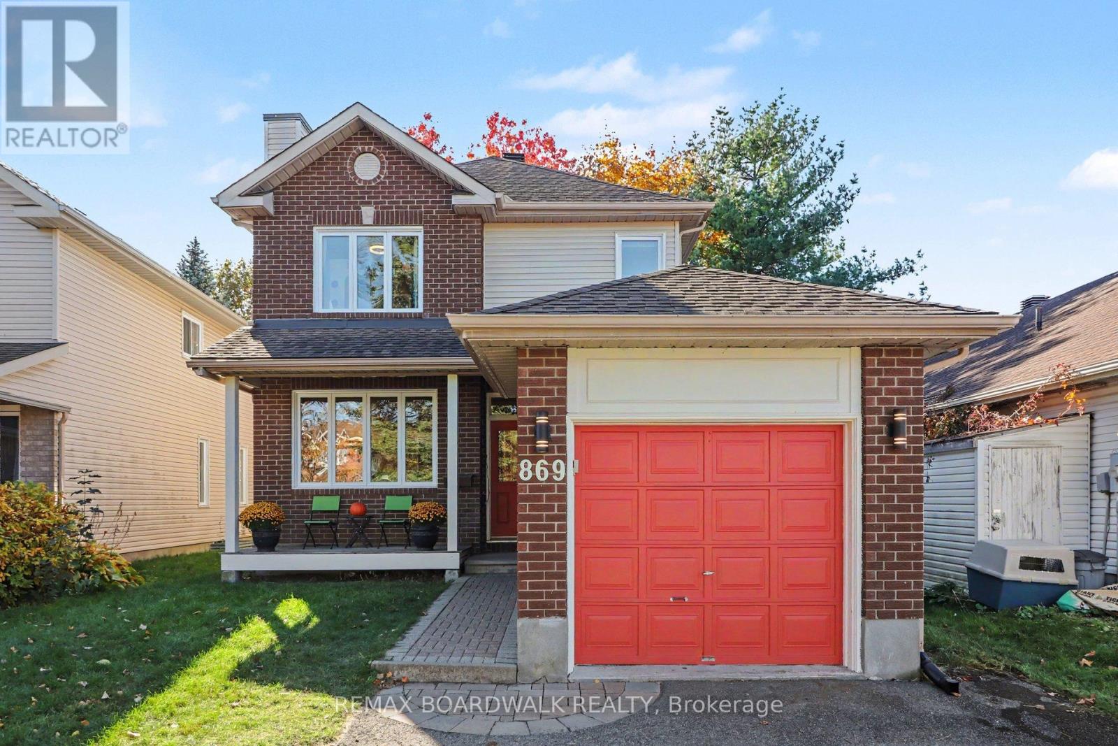 869 CLEARCREST CRESCENT, Ottawa, Ontario