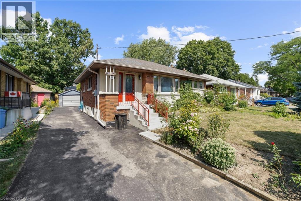 272 Upper Paradise Road, Hamilton, Ontario  L9C 5C2 - Photo 3 - 40871682