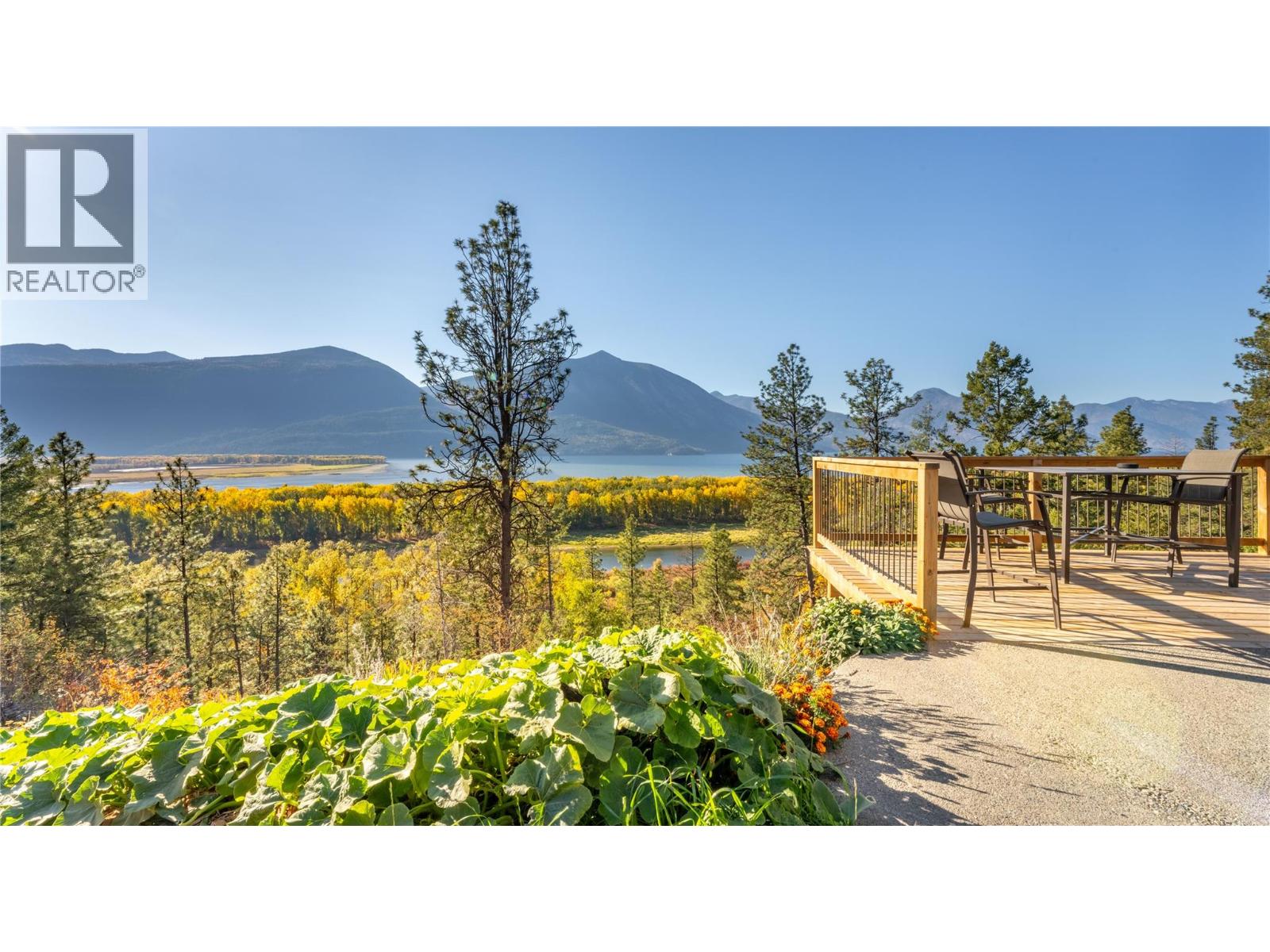 8732 3a Highway, Sirdar, British Columbia  V0B 2N1 - Photo 31 - 10404458