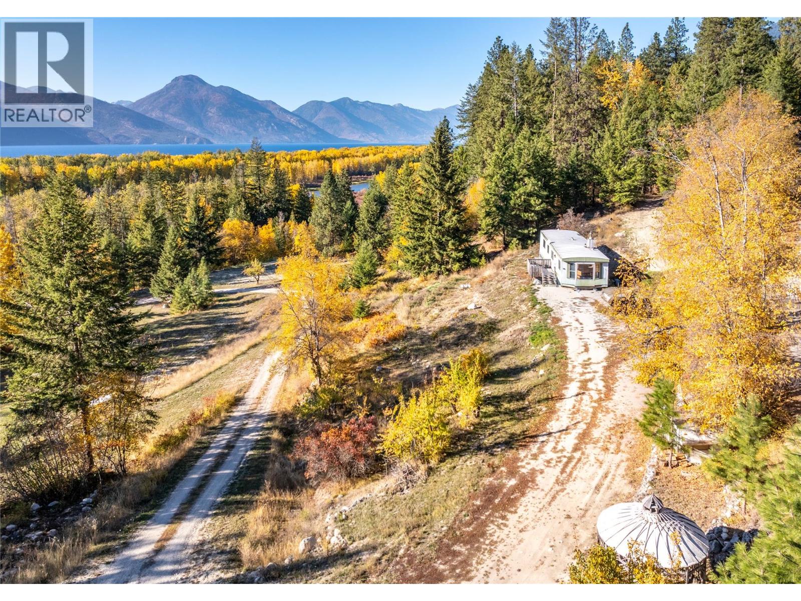 8732 3a Highway, Sirdar, British Columbia  V0B 2N1 - Photo 50 - 10404458