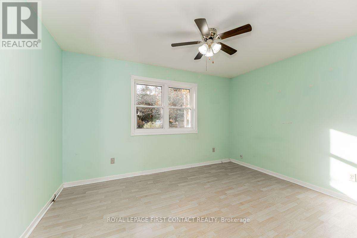 224 Christopher Street, Clearview, Ontario  L0M 1S0 - Photo 18 - S14114492