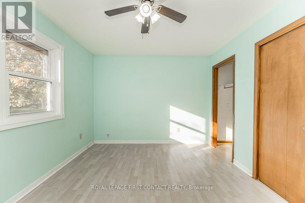 224 Christopher Street, Clearview, Ontario  L0M 1S0 - Photo 19 - S14114492