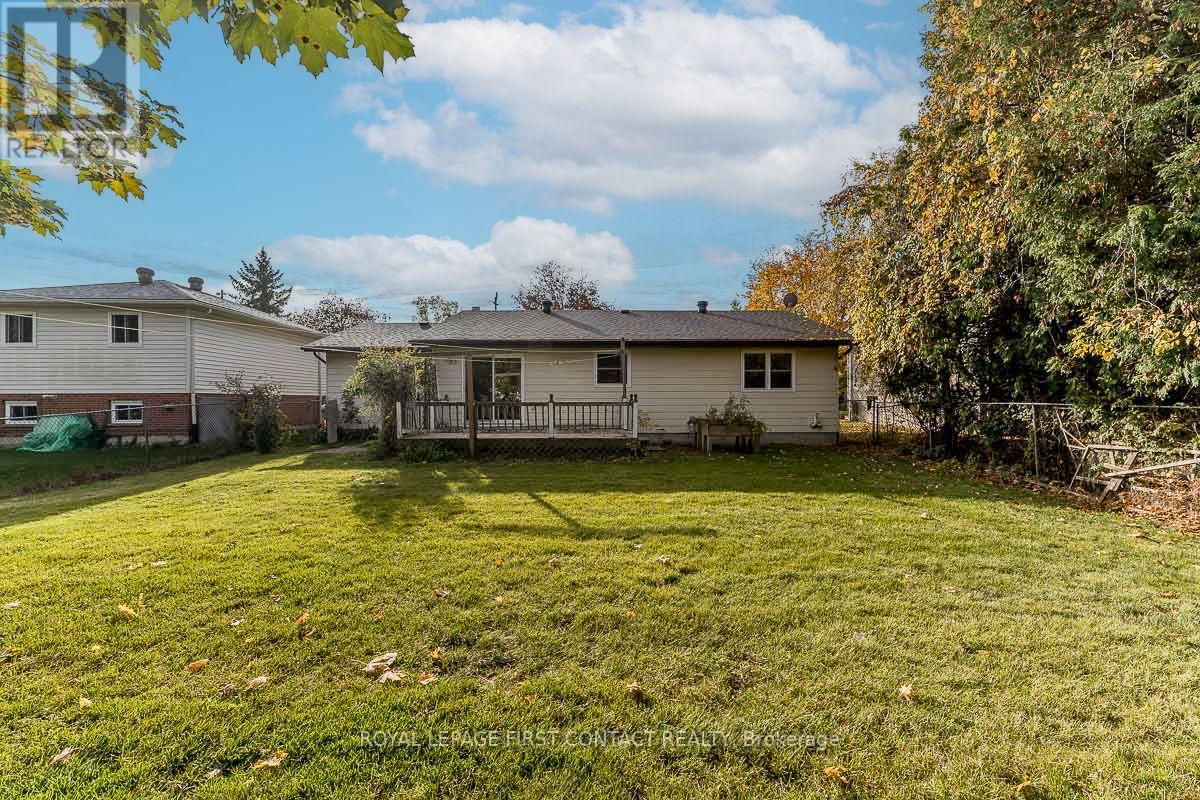 224 Christopher Street, Clearview, Ontario  L0M 1S0 - Photo 28 - S14114492