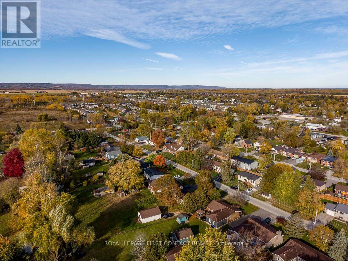 224 Christopher Street, Clearview, Ontario  L0M 1S0 - Photo 40 - S14114492