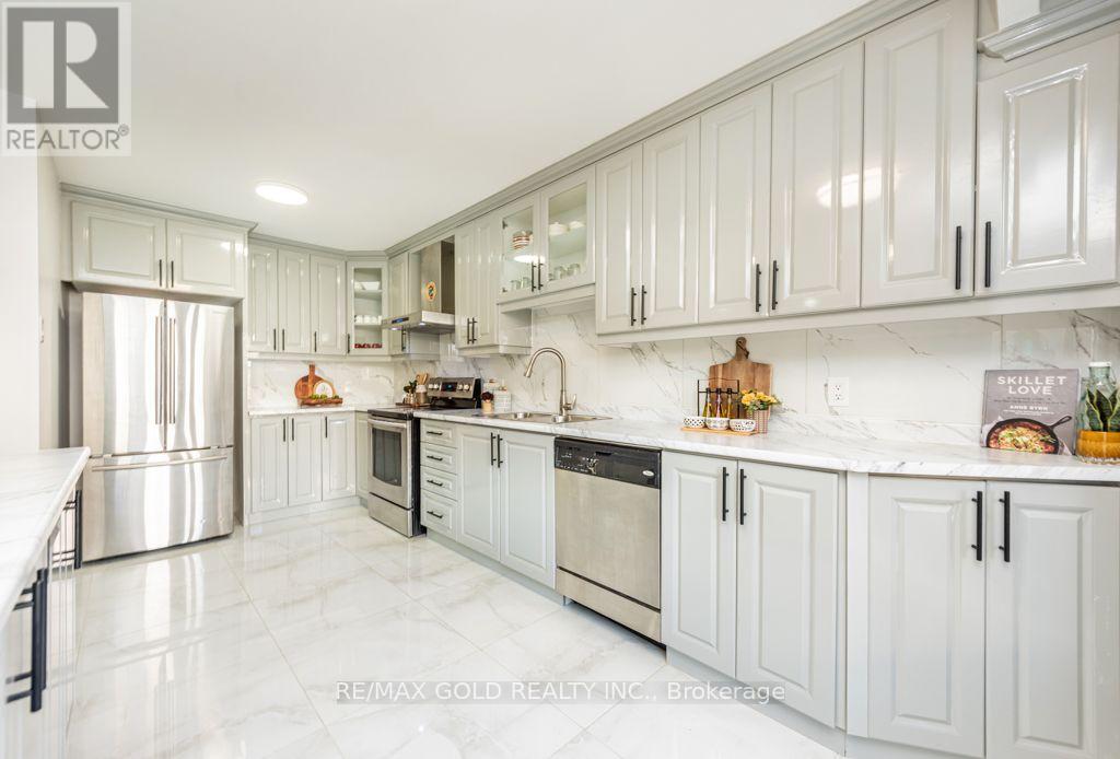 47 Mikado Crescent, Brampton, Ontario  L6S 3R5 - Photo 11 - W14109302