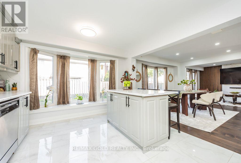 47 Mikado Crescent, Brampton, Ontario  L6S 3R5 - Photo 12 - W14109302