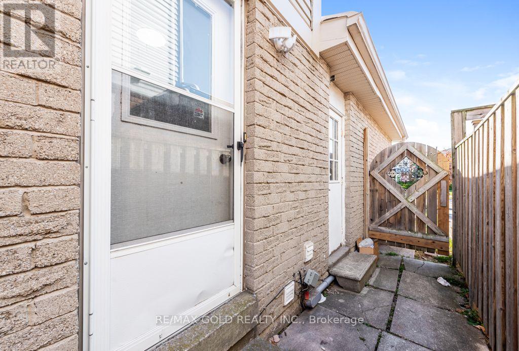 47 Mikado Crescent, Brampton, Ontario  L6S 3R5 - Photo 36 - W14109302