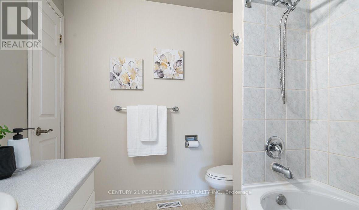 Main - 21 Rawling Crescent, Brampton, Ontario  L6Z 1N7 - Photo 17 - W14114488