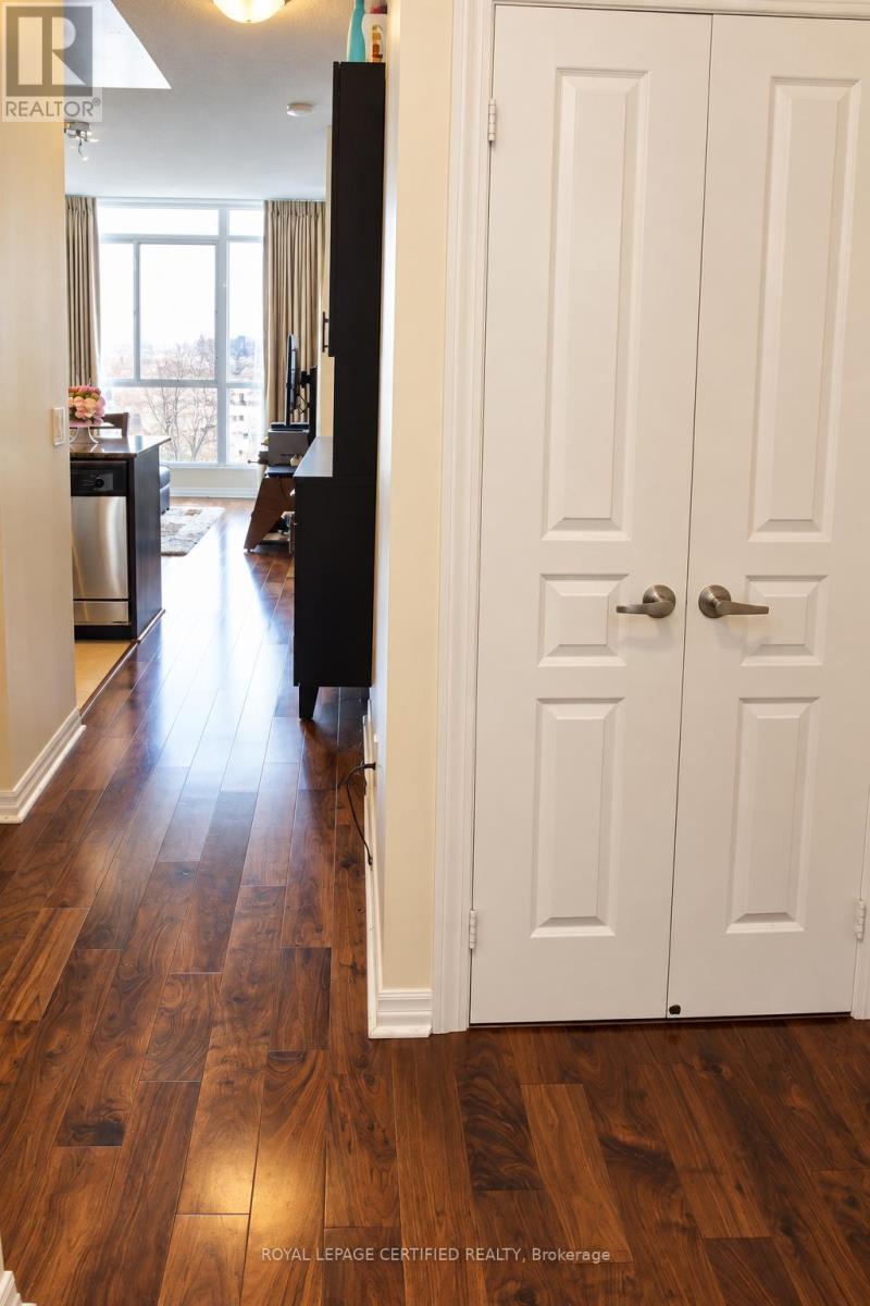 3206 - 225 Webb Drive, Mississauga, Ontario  L5B 3Y5 - Photo 3 - W14114308
