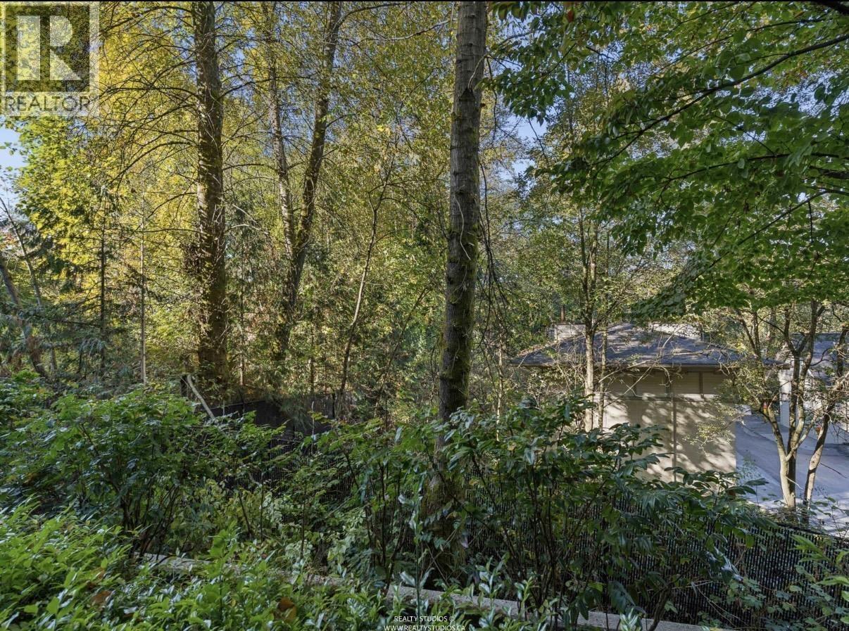103 700 Klahanie Drive, Port Moody, British Columbia  V3H 5L3 - Photo 5 - R3178265