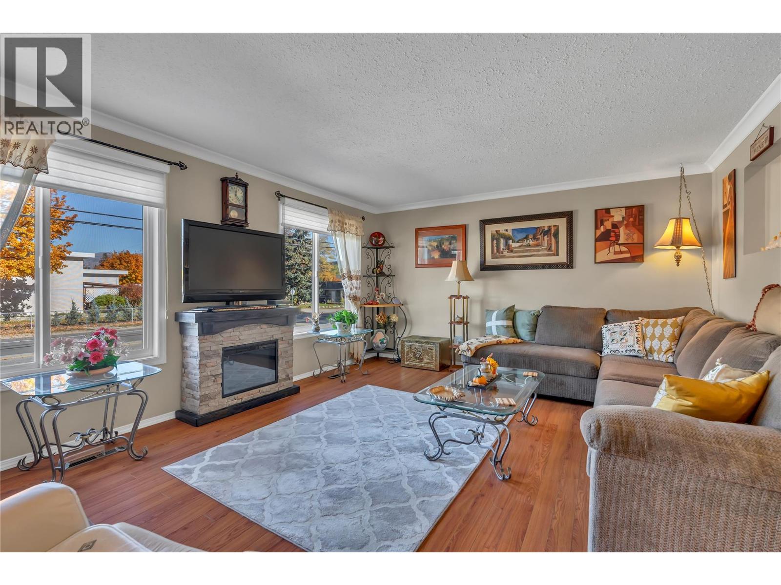 10907 Jubilee Road W Unit# 6, Summerland, British Columbia  V0H 1Z0 - Photo 2 - 10404386