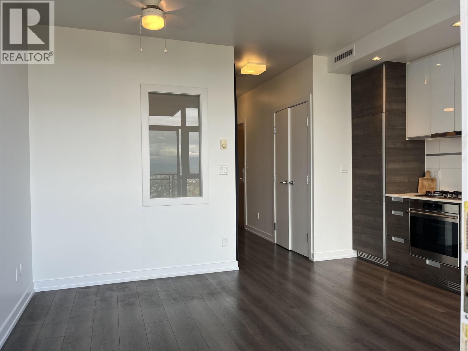 4688 Kingsway Street, Burnaby, British Columbia  V5H 0E9 - Photo 6 - R3178292