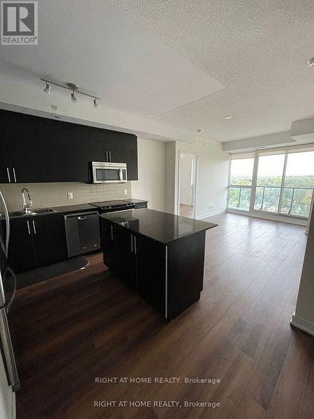 1305 - 60 Berwick Avenue, Toronto, Ontario  M5P 0A3 - Photo 3 - C14114534