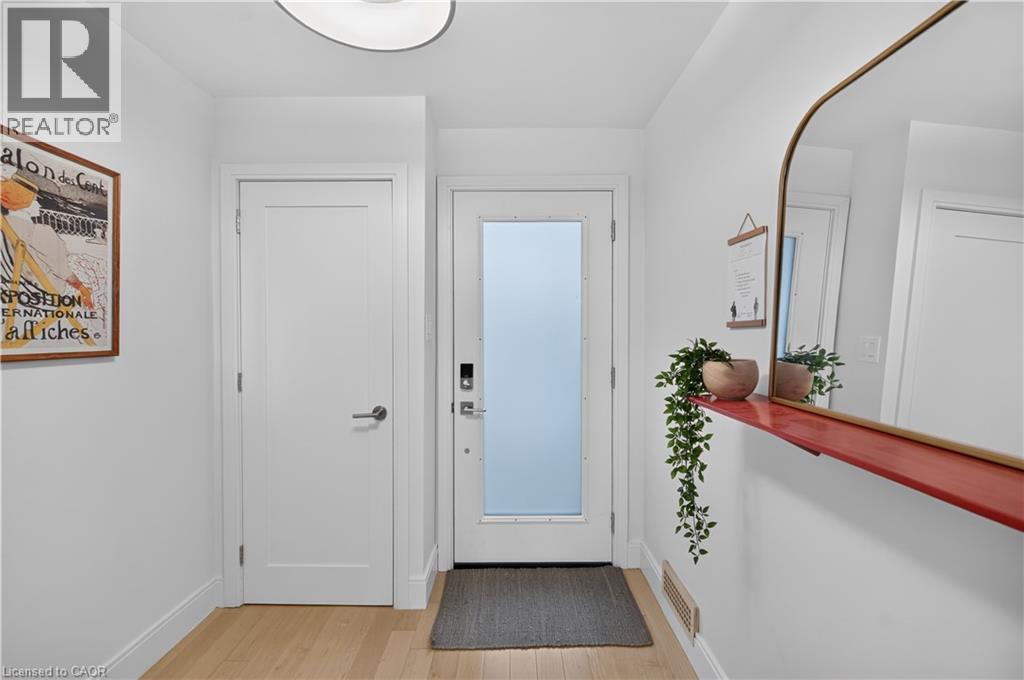 7 Briar Lane, Dundas, Ontario  L9H 6E8 - Photo 2 - 40873435
