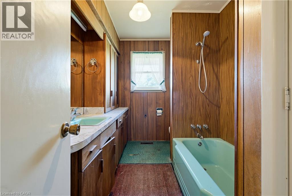1023 North Service Road, Stoney Creek, Ontario  L8E 5C8 - Photo 19 - 40872887
