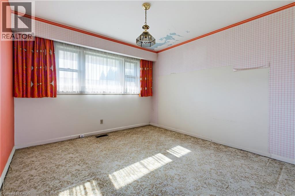 1023 North Service Road, Stoney Creek, Ontario  L8E 5C8 - Photo 25 - 40872887