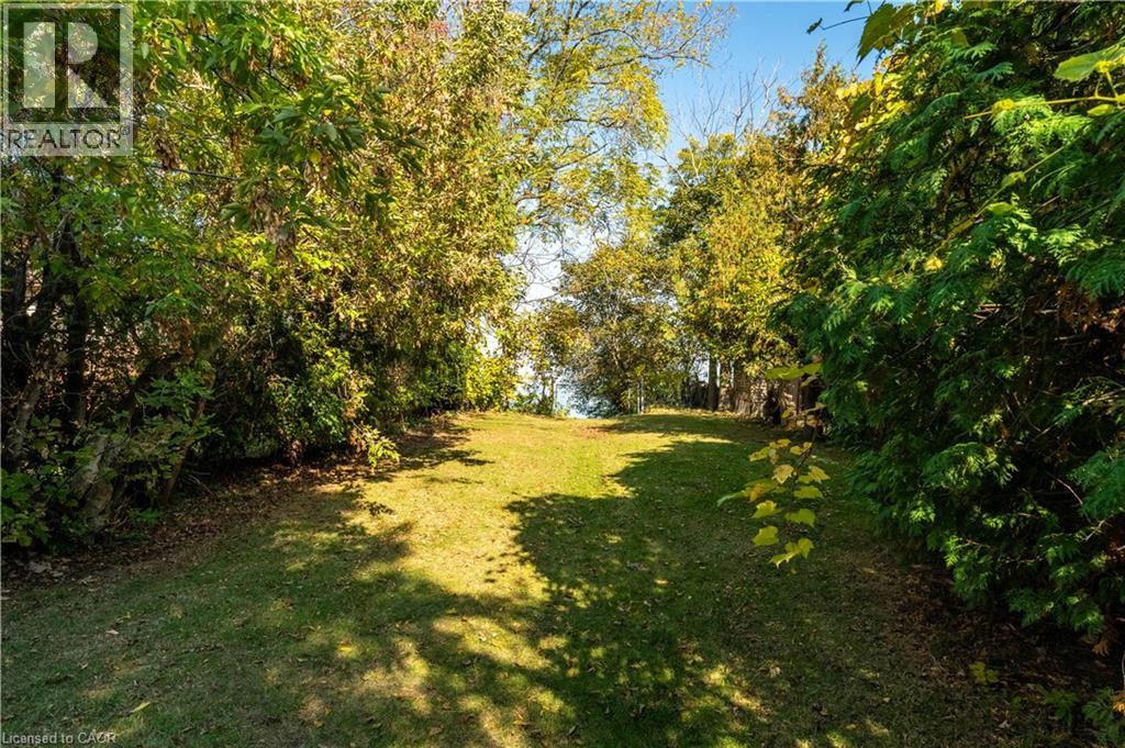 1023 North Service Road, Stoney Creek, Ontario  L8E 5C8 - Photo 35 - 40872887