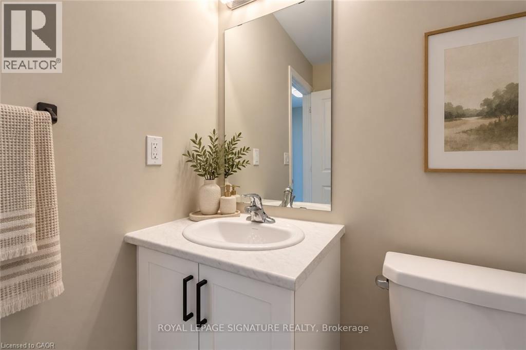119 Pinot Crescent Unit# 16, Hamilton, Ontario  L8E 5C5 - Photo 3 - 40873792