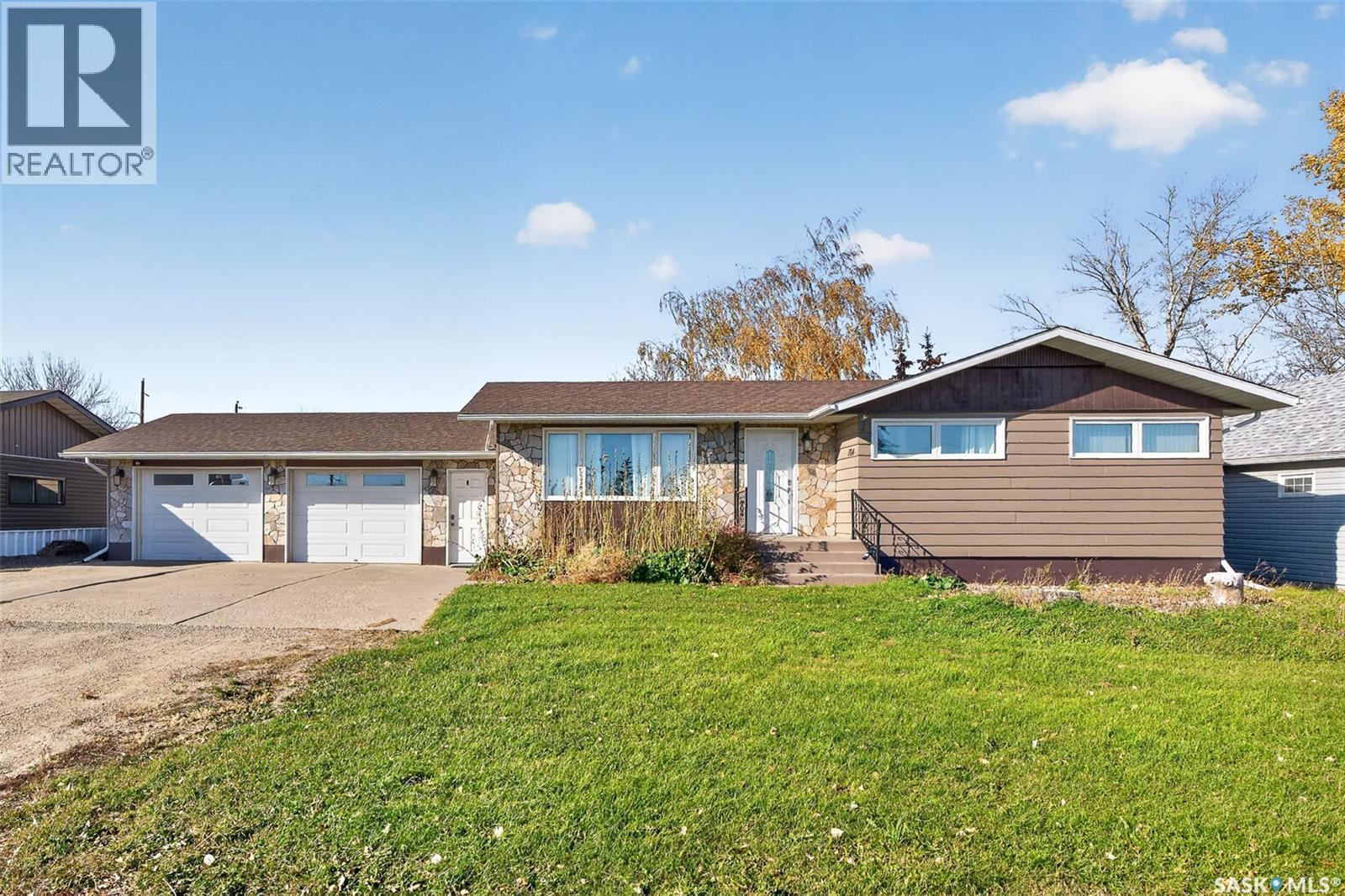 704 Norfolk Avenue, Chamberlain, Saskatchewan  S0G 0R0 - Photo 2 - SK051819