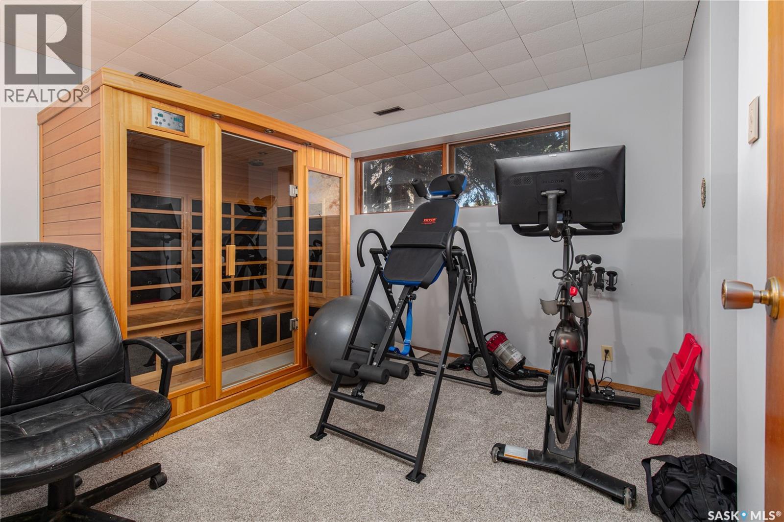 915 Normandy Drive, Moose Jaw, Saskatchewan  S6H 3G8 - Photo 38 - SK051917
