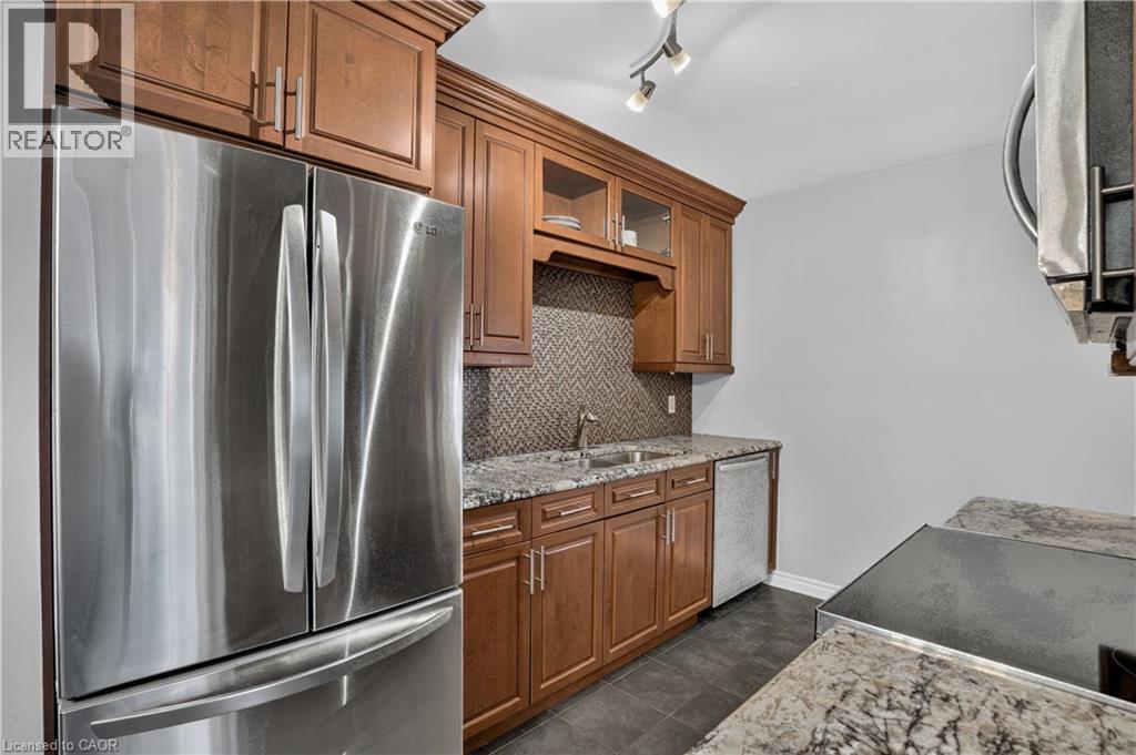 8 Fifth Avenue, Cambridge, Ontario  N1S 2E9 - Photo 9 - 40873833